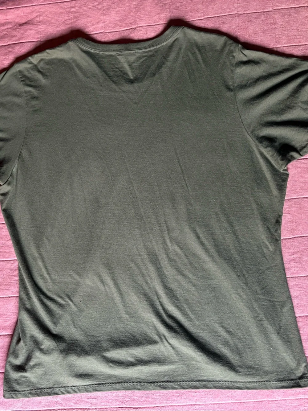 Pink Floyd Graphic Tee- Size XL- Green Band Rock Tee - Picture 9 of 11